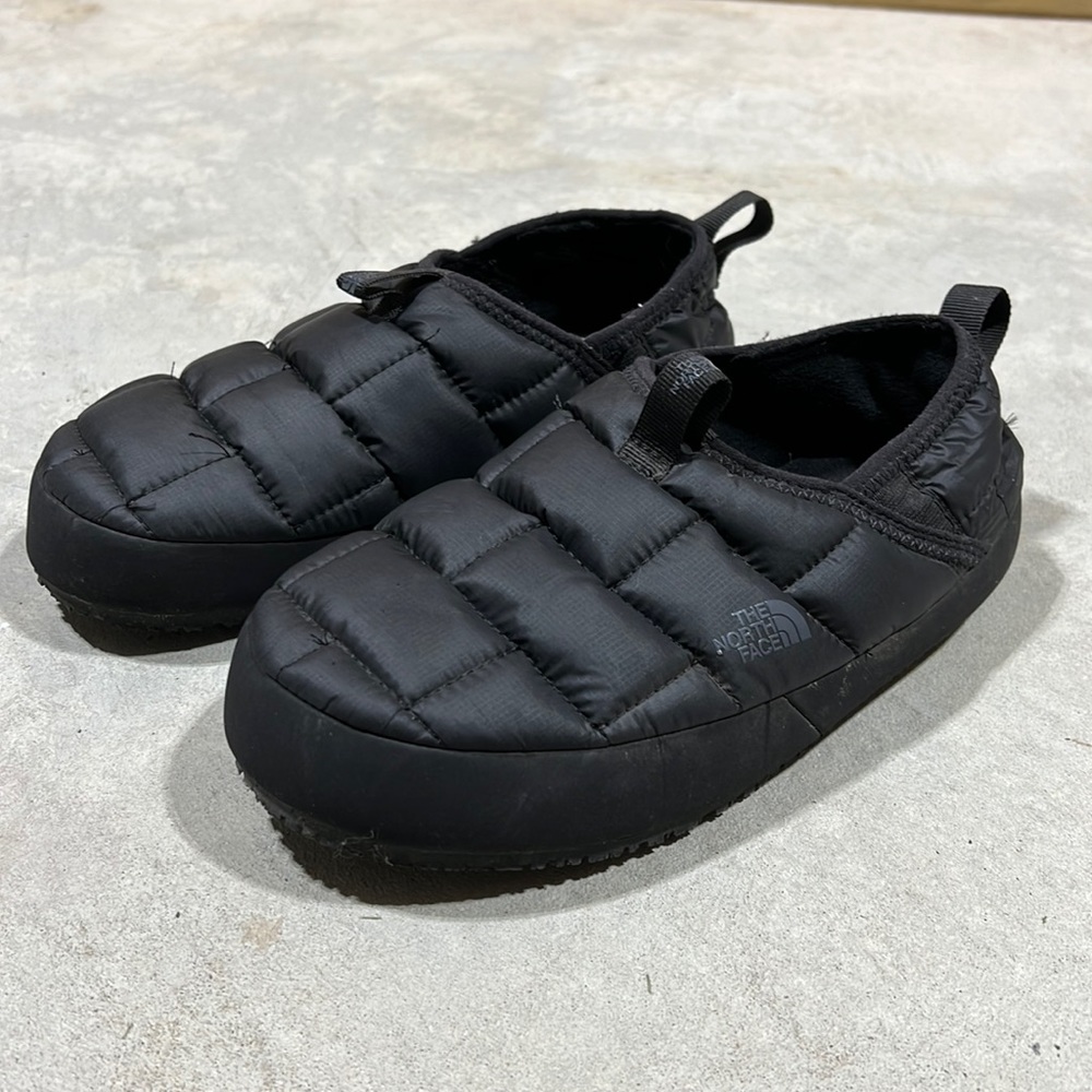 The North Face Thermoball Traction Mules, Kids size US 5